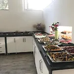 Uygar Otel 3*