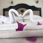 Uygar Otel 3*