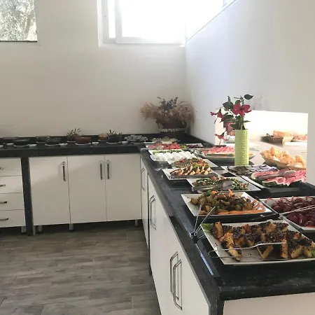 Uygar Hotel 3*