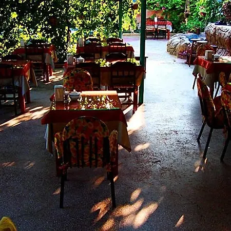 Uygar Hotel 3*